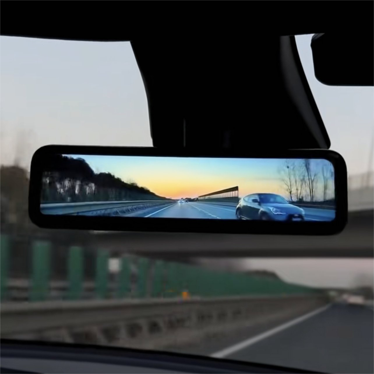 Streaming Rear View Mirror Camera for Tesla Model 3 – aptesl