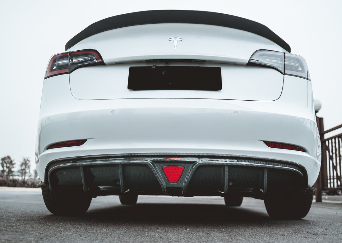 APTESL Tesla Model 3 Carbon Fiber Rear Spoiler